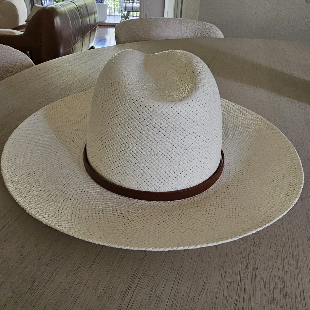 $287 Janessa Leone Calvin Packable Straw Hat In White Size M - Picture 8 of 12